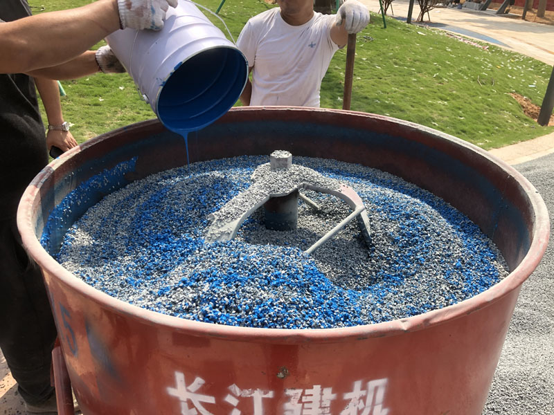 �������@�����͸ˮ�r����b